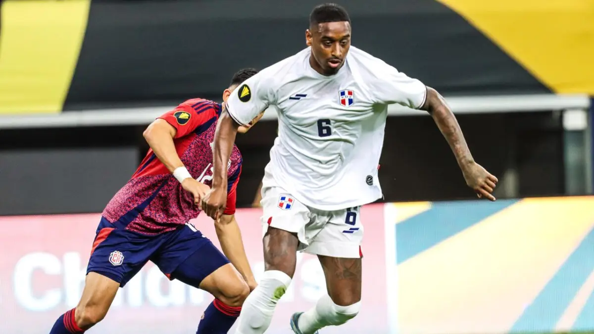 República Dominicana compite con altura ante Costa Rica, pero cae 2-1 en la Copa Oro