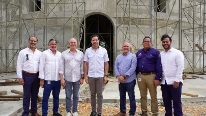 Roberto Ángel Salcedo visita construcción de obras culturales en Ciudad Juan Bosch