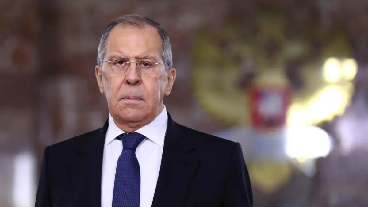 Lavrov asegura que Rusia está interesada en reanudación de cooperación entre Irán y OIEA
