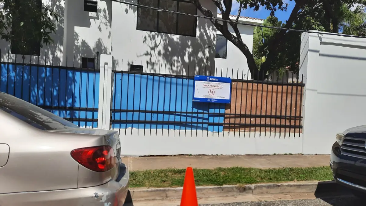 Junta de Vecinos exige cumplimiento de sentencia contra colegio que viola uso de suelo ilegal en Los Cacicazgos
