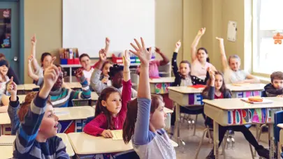 Corte Suprema de EE.UU. apoya a padres contra la inclusión de temas LGBTQ en escuelas