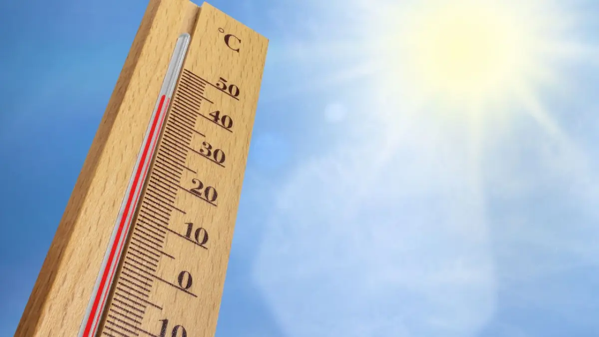 El calor se intensifica; semana comienza con polvo sahariano y sistema anticiclónico