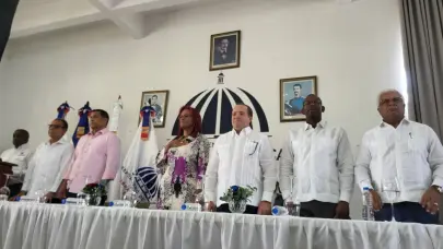 M&aacute;s de 300 familias de Saman&aacute; reciben t&iacute;tulos de propiedad