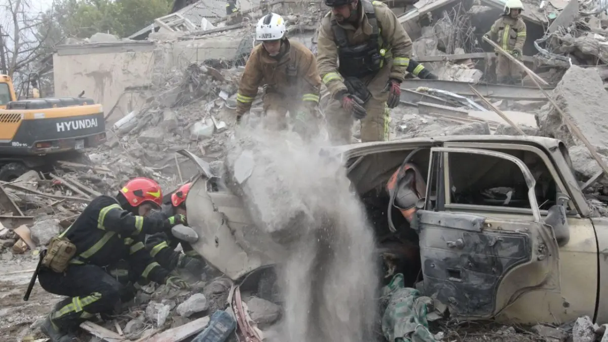 Un ataque ruso deja 7 muertos y múltiples heridos en la ciudad ucraniana de Dnipró