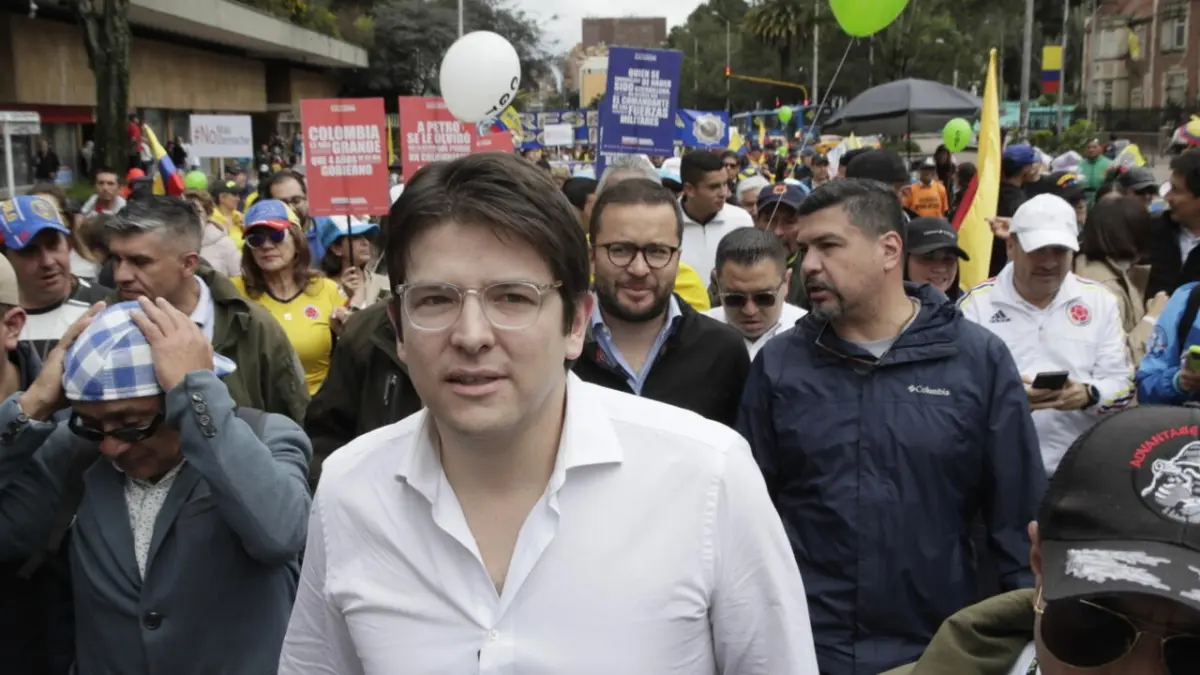 Uribe Turbay muestra respuesta al tratamiento, aunque sigue en estado crítico