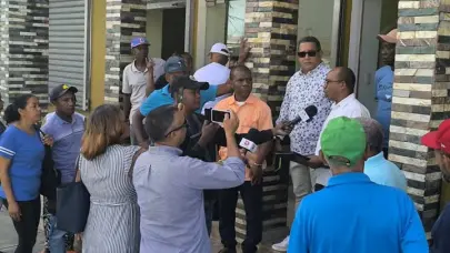 Unión de Juntas de Vecinos de Sánchez exige solución a fallas eléctricas ante oficinas de EDENORTE