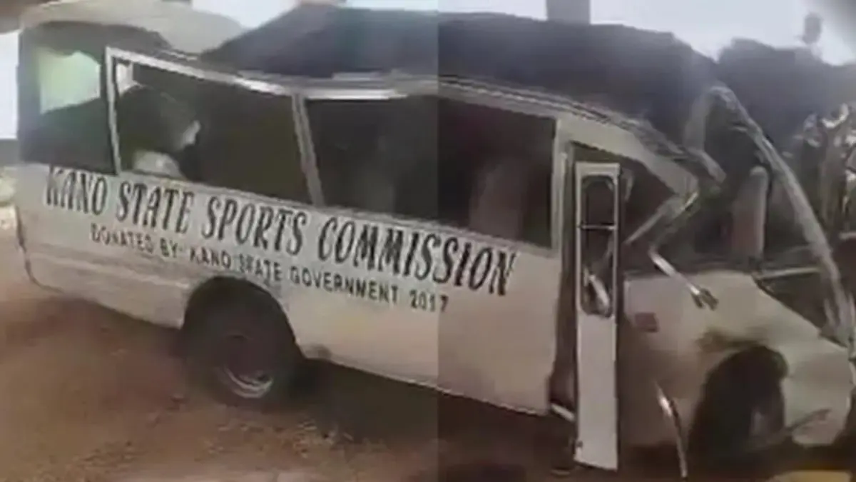 Mueren 22 personas, la mayoría atletas, en un accidente de autobús en Nigeria