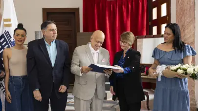Bellas Artes rinde homenaje a Giovanny Cruz Durán y lo declara Estudiante de Honor de la ENAD