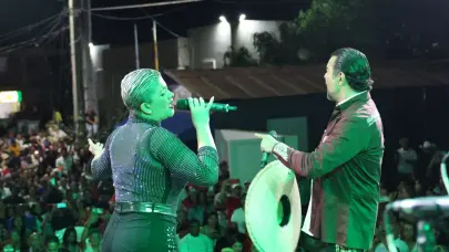 Pablo Montero se gana el corazón del público de Monción en la fiesta de San Antonio