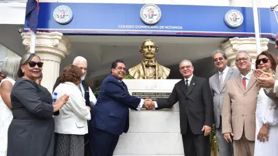 Notarios están llamados a fortalecer la confianza social, afirma Jhon Richard Paniagua