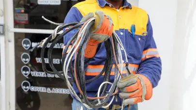 Edeeste normaliza más de 19 mil clientes durante el mes de mayo