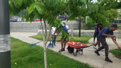 Junta de Vecinos “El Berro” realiza jornada de saneamiento en la ribera del río Ozama