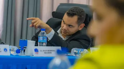 Regidores PRM ASDO rechazan evento en escuela donde se llevó a una charla creadora contenido para adultos