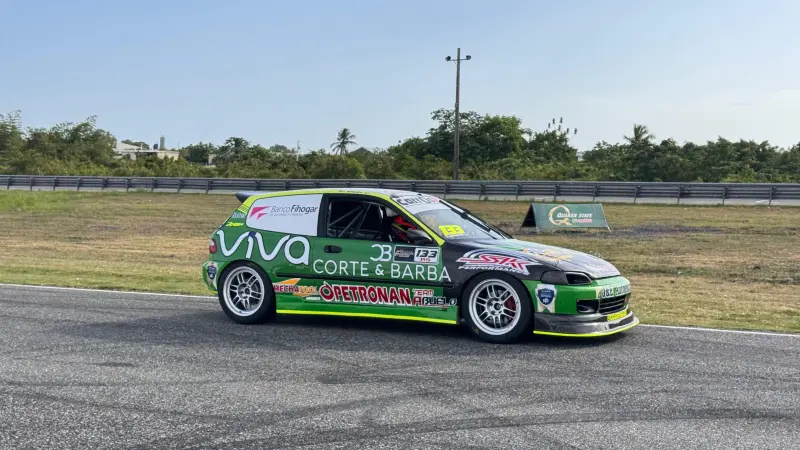 Jonathan Basden registra su segunda "pole position" de la temporada