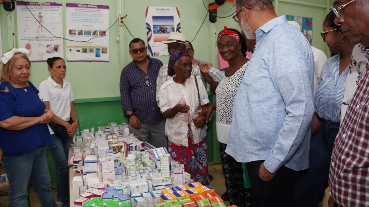 Desarrollo de la Comunidad lleva jornada asistencial con telemedicina al municipio Comendador