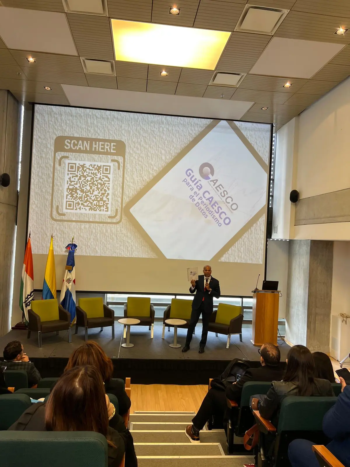 CAESCO presenta en Colombia Guía para el Periodismo de Datos