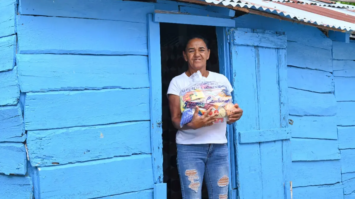 Comedores Económicos del Estado realizó operativo de entrega de kits de raciones crudas en San José de Ocoa