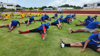 Con la participación de decenas de niños y jóvenes, inició el “Focus Training Program” de la mano de Amaury Nina, El Niche y JD Ozuna