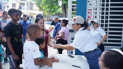 Realizan operativo m&eacute;dico gratuito a m&aacute;s de 400 familias de escasos recursos en Santo Domingo Oeste