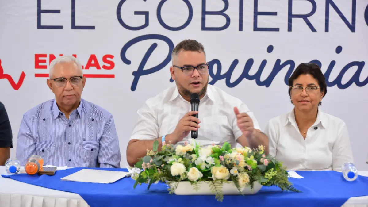Gobierno en las provincias: Hecmilio Galvan dirige 11 actividades comunitarias en Dajabón