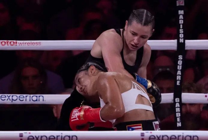 Katie Taylor vence a Amanda Serrano y cierra con victoria histórica su trilogía en NY
