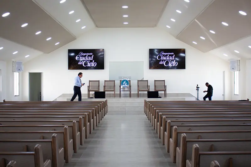 Iglesia y Colegio Adventista “Ciudad del Cielo” son inaugurados en Los Guaricanos con el apoyo de Maranatha Volunteers International