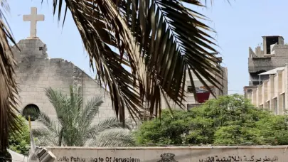 Netanyahu lamenta bombardeo a iglesia cat&oacute;lica en Gaza y lo atribuye a "un error"