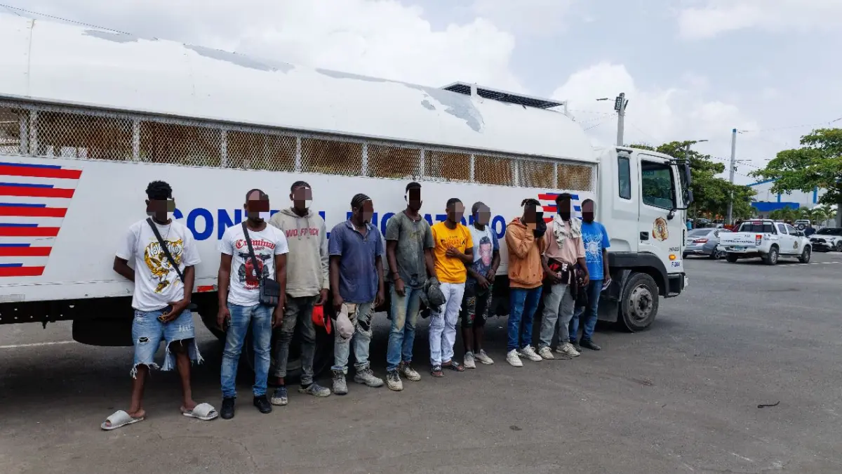 Detienen 1,572 inmigrantes haitianos indocumentados