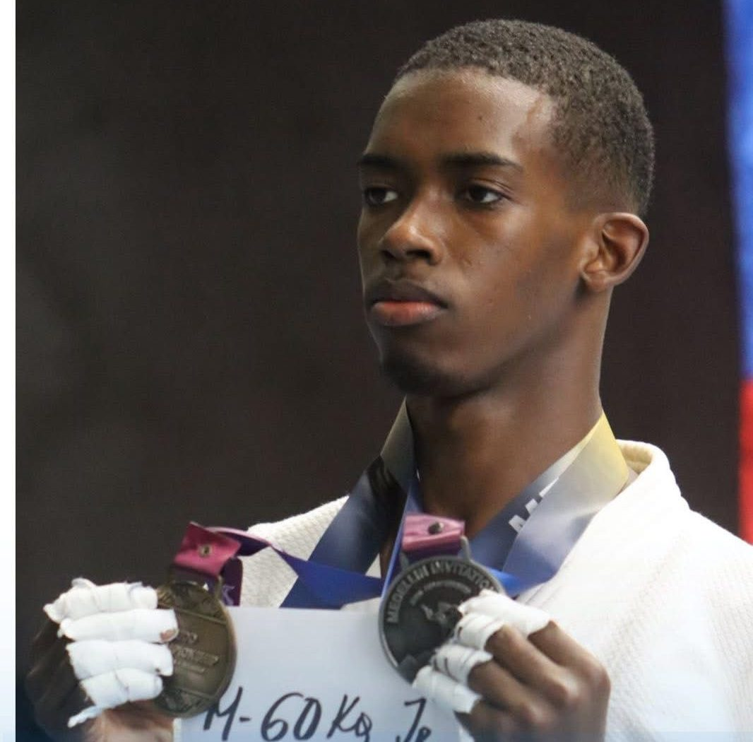 Diego Maldonado brilla con oro y plata en Medellín representando a RD