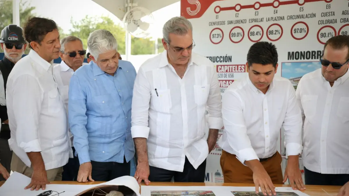 Abinader supervisa avances del Monorriel de Santiago y refuerza obras sociales y deportivas en la provincia