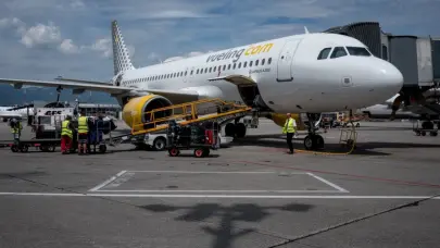 Aerolínea española acusada de discriminación tras desembarcar a adolescentes judíos franceses