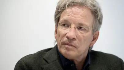 Presidente de la AFP anuncia plan de ahorro ante la crisis de los medios de comunicación