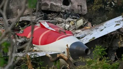 Air India investiga incendio en un avión llegado de Hong Kong tras anunciar inspecciones