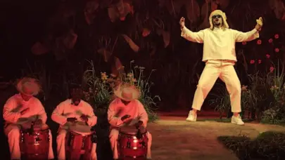 Bad Bunny lanza Alambre Púa que presentó de manera inédita en su gira de conciertos