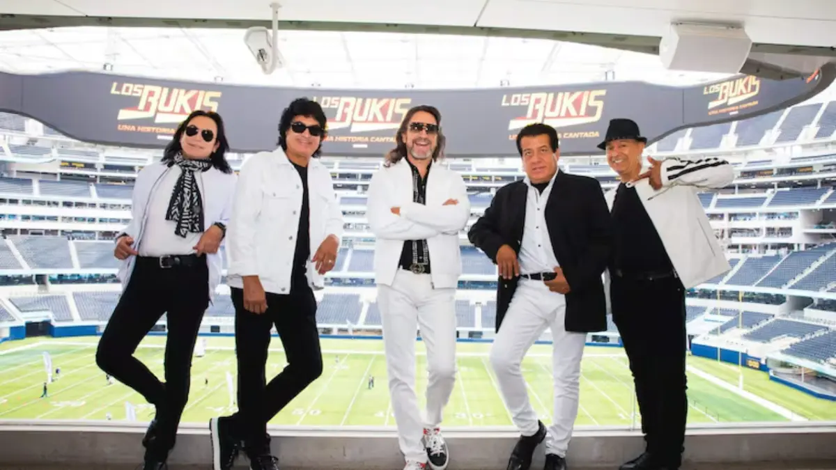 Los Bukis reciben una estrella en Hollywood dedicada a la comunidad inmigrante en EE.UU.