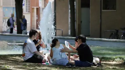 Nueva noche de calor en Espa&ntilde;a con ciudades a m&aacute;s de 33 grados, que contin&uacute;a el d&iacute;a de hoy