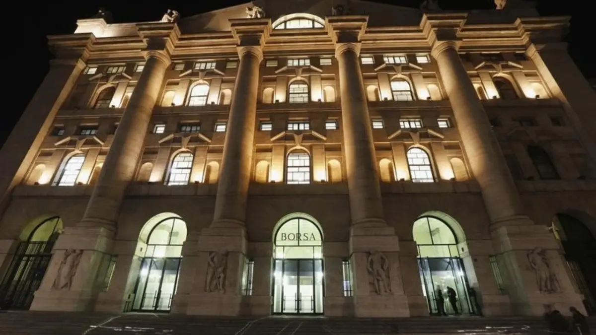 La Bolsa de Milán sube un 1,33% impulsada por Stellantis e Iveco