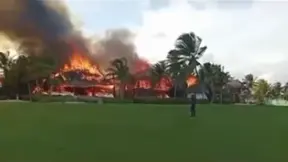 Incendio arrasa con al menos cinco villas en Cap Cana