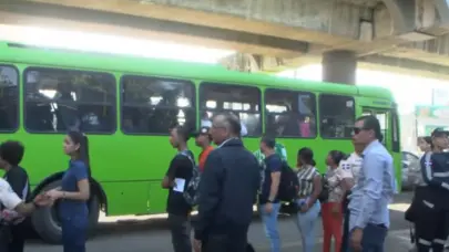 Cierre parcial del Metro en Villa Mella provoca largas filas, taponamientos y caos