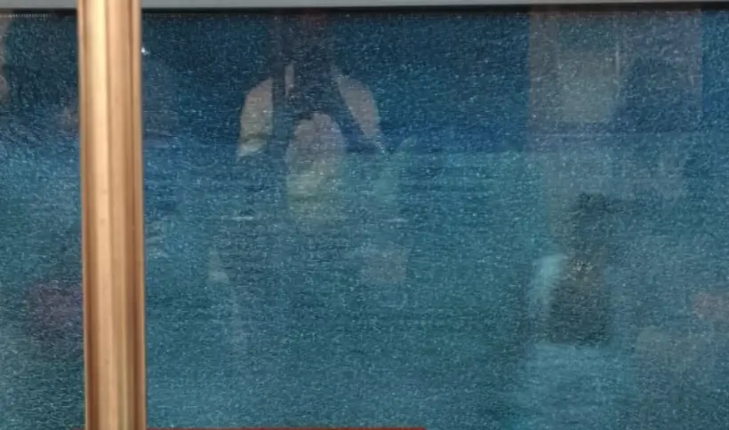 Reportan vidrio agrietado en vagón del Metro en la Línea 1