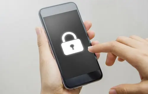 Perú espera superar en julio los 900.000 celulares bloqueados por su procedencia irregular