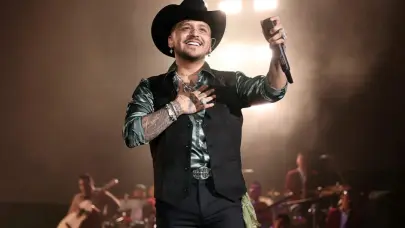 Posponen concierto de Christian Nodal en el Estadio Quisqueya