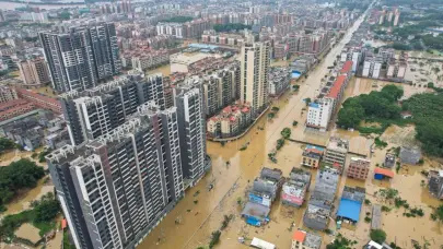 Cinco desaparecidos y más de 7 mil evacuados en el sur de China tras fuertes lluvias