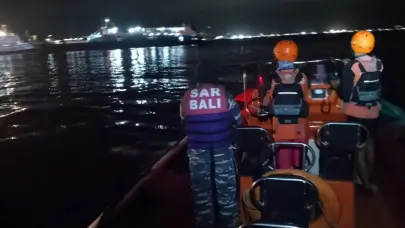 Cinco muertos y decenas de desaparecidos en naufragio de un ferri en Bali