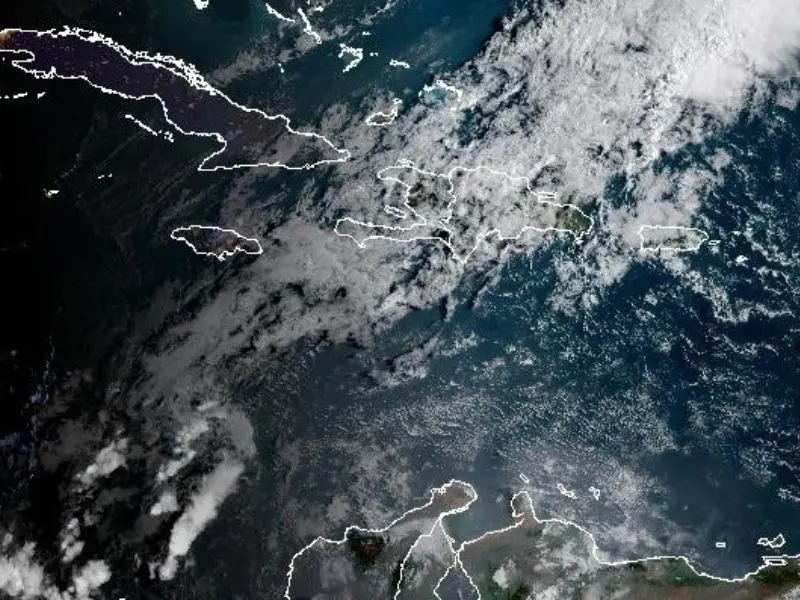 Lluvias disminuirán mañana pero nueva onda tropical llegará el viernes