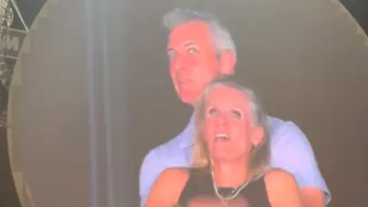 Coldplay expone infidelidad de empresario con su oficial de Recursos Humanos