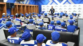 DCNB realiza charla motivacional a 60 atletas en campamento Tigres del Licey