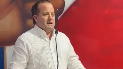 Gobierno niega privatizaci&oacute;n del telef&eacute;rico