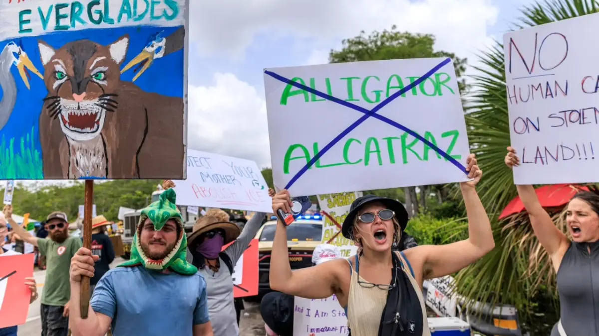Gobierno Trump presenta moción para frenar demandas ambientales contra Alligator Alcatraz