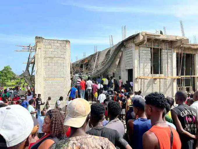 Confirman varios muertos y heridos tras desplome de construcción en Juana Méndez, Haití